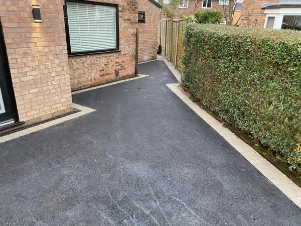 Tarmac Driveway with Natural Grey Edging in Ellesmere Port (5)